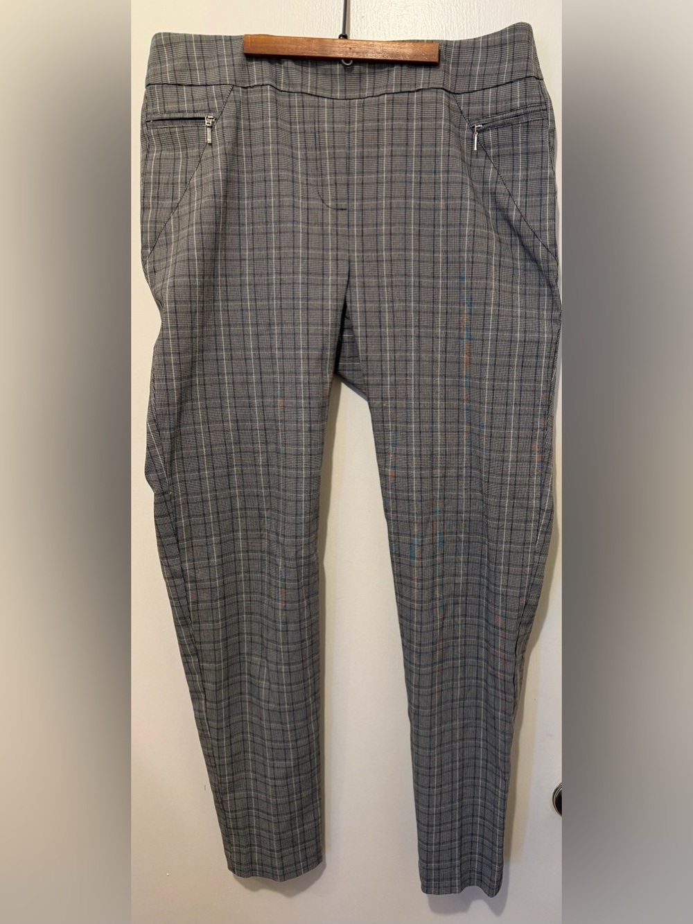 Womens Gray Plaid Dress Pants - size LG